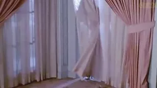 Un mec en chaleur donne mature en chaleur porno au cul de sa copine un bon entraînement comme elle ne l'avait jamais fait auparavant