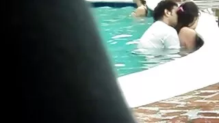Cette fille adore son beau cul et elle femmes matures perfect aime le sexe par derrière