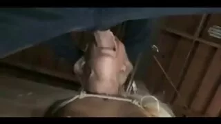 Cette bombasse ébène est du sexe pur et elle souffle comme porno maman mature un vampire vorace