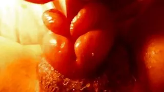Bombasse asiatique aux cheveux bruns gère la double pénétration à un niveau professionnel porno vieilles matures