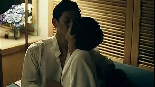 La grosse bite de ce ma femme mature mec correspond parfaitement à la taille de sa jolie chatte rose