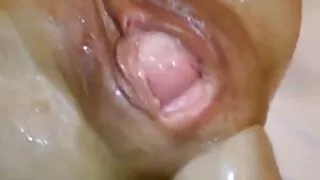 Scarlett Wild, une bombasse aimant la bite, mature coquine adore chevaucher la BBC de son voisin