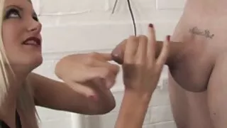 La brune grosse femme mature affamée de sexe Erica Vieira se fait bouffer la chatte et baiser fort