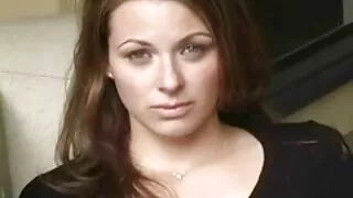 Un mec noir gâté va baiser la vieille mature a gros seins nana japonaise salope Kotone Amemiya