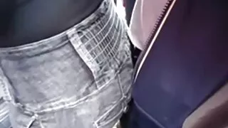 Elle se transforme une femme mature en monstre sexuel lorsqu'elle est sur un tatami