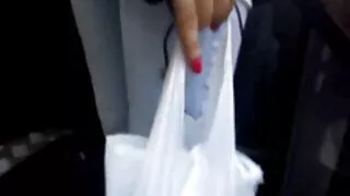 Elle est l'étudiante la plus attirante du campus et elle souffle comme une video grosse mature pro