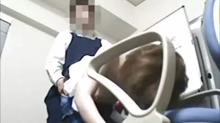 La femme excitée Jolene prend la bite de son mari dans le cul après mature se fait baiser la masturbation