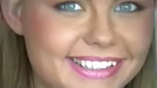 Un mec mature et jeune porn dominant en chaleur corrige une blonde aux gros seins soumise avec des ceintures et des trucs en métal